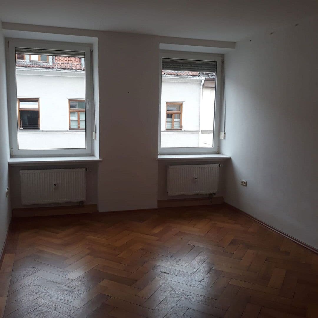 Pronájem bytu 4+1 100 m², Reichenbachstr. 15, München, Bavorsko Pronájem bytu 4+1 100 m², Reichenbachstr. 15, München, Bavorsko