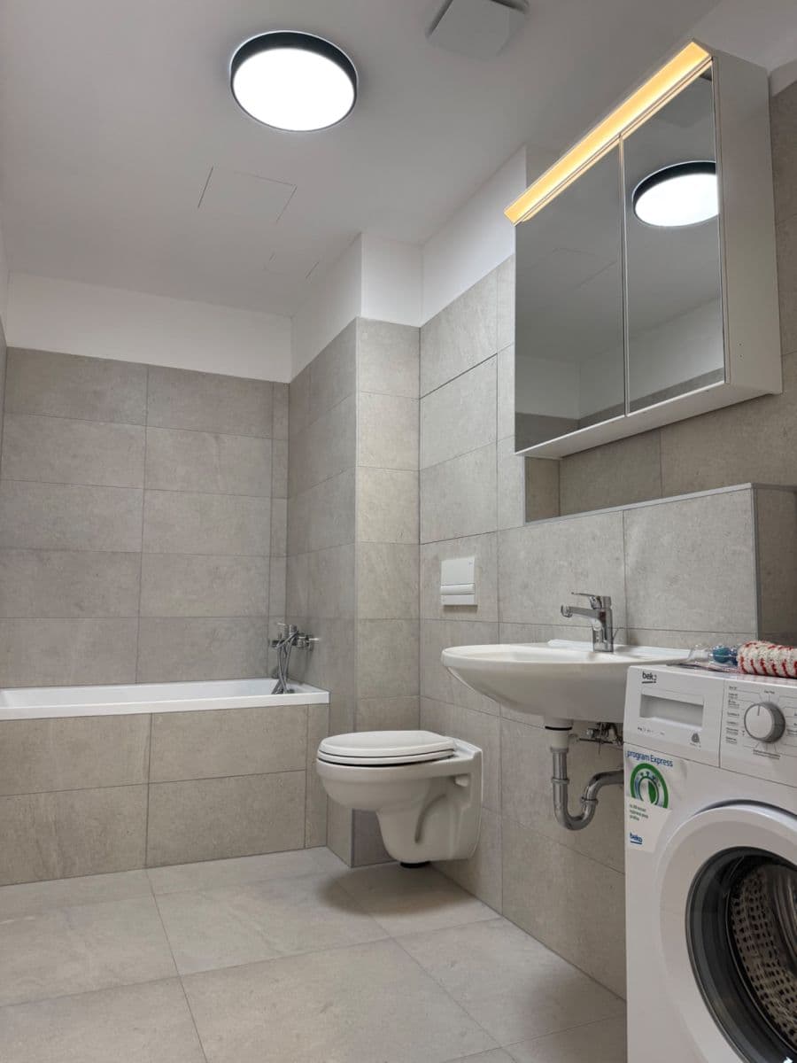 Pronájem bytu 1+kk 39 m², Auerswaldova, Brno, Jihomoravský kraj Pronájem bytu 1+kk 39 m², Auerswaldova, Brno, Jihomoravský kraj