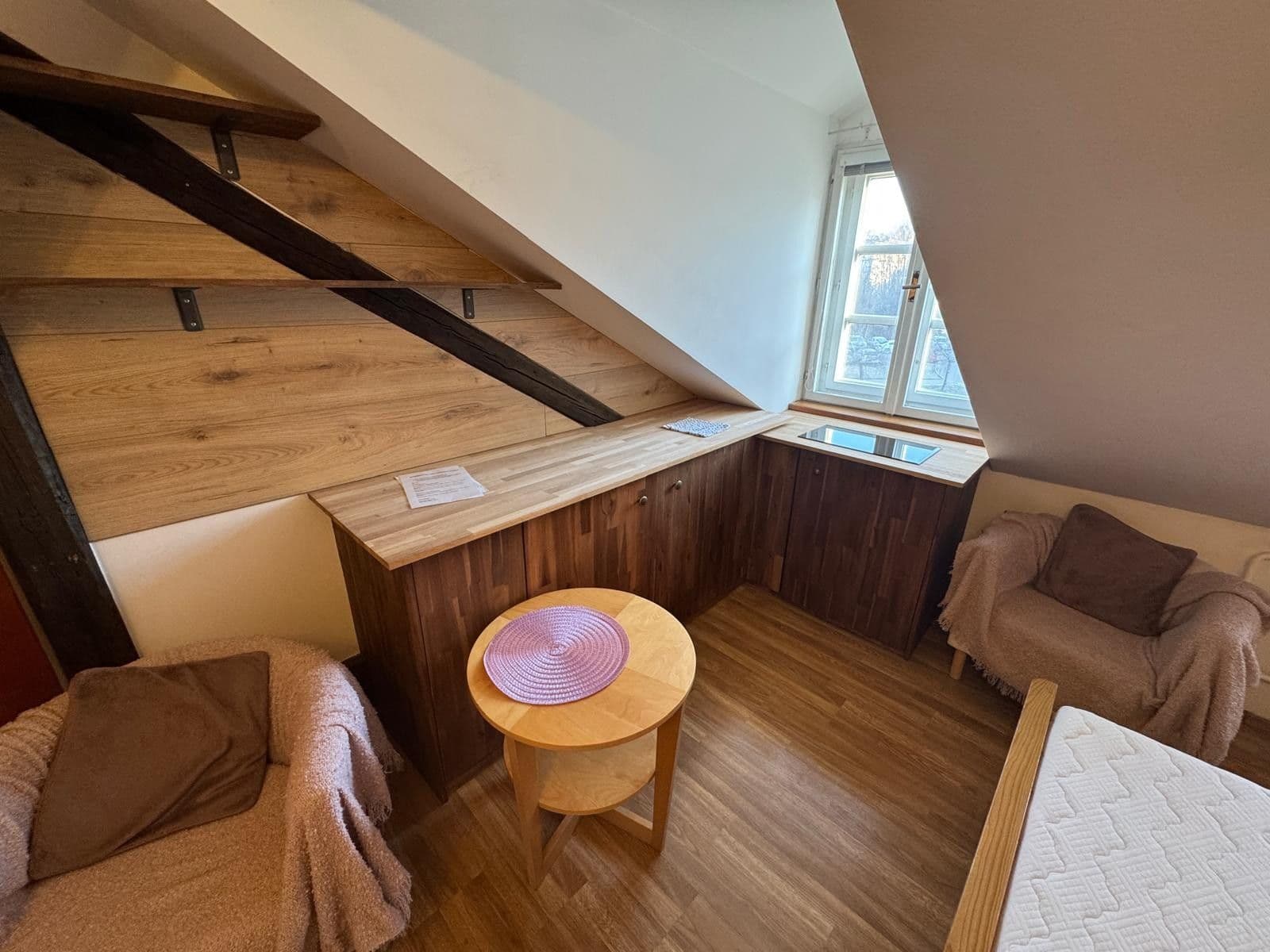 Pronájem bytu 1+kk 24 m², Gajdošova, Brno, Jihomoravský kraj Pronájem bytu 1+kk 24 m², Gajdošova, Brno, Jihomoravský kraj