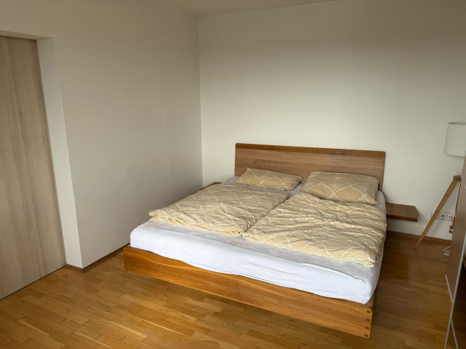 Prodej bytu 2+kk 68 m², Štúrova, Praha, Praha Prodej bytu 2+kk 68 m², Štúrova, Praha, Praha