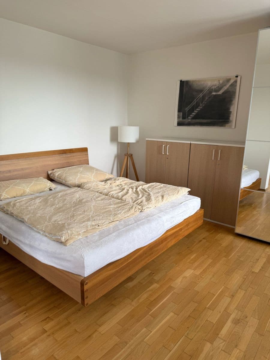 Prodej bytu 2+kk 68 m², Štúrova, Praha, Praha Prodej bytu 2+kk 68 m², Štúrova, Praha, Praha