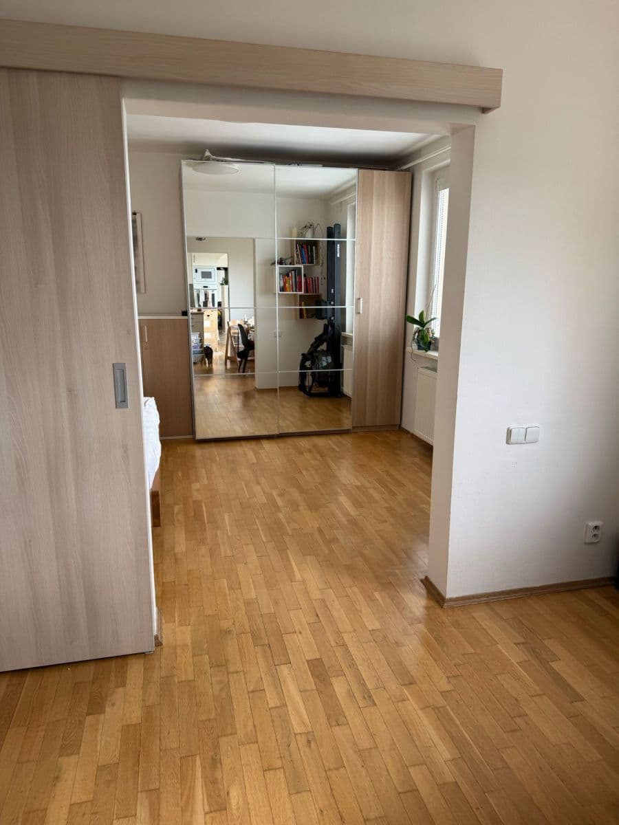 Prodej bytu 2+kk 68 m², Štúrova, Praha, Praha Prodej bytu 2+kk 68 m², Štúrova, Praha, Praha