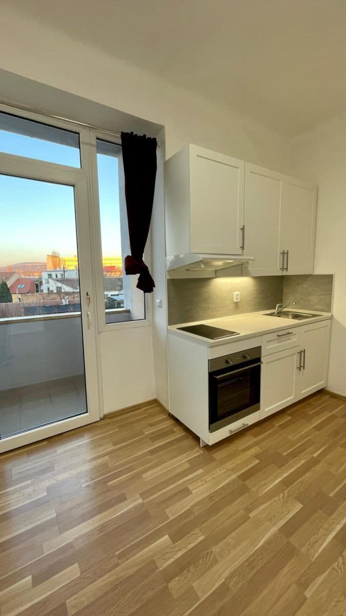 Pronájem bytu 1+1 37 m², Kuklenská, Brno, Jihomoravský kraj Pronájem bytu 1+1 37 m², Kuklenská, Brno, Jihomoravský kraj