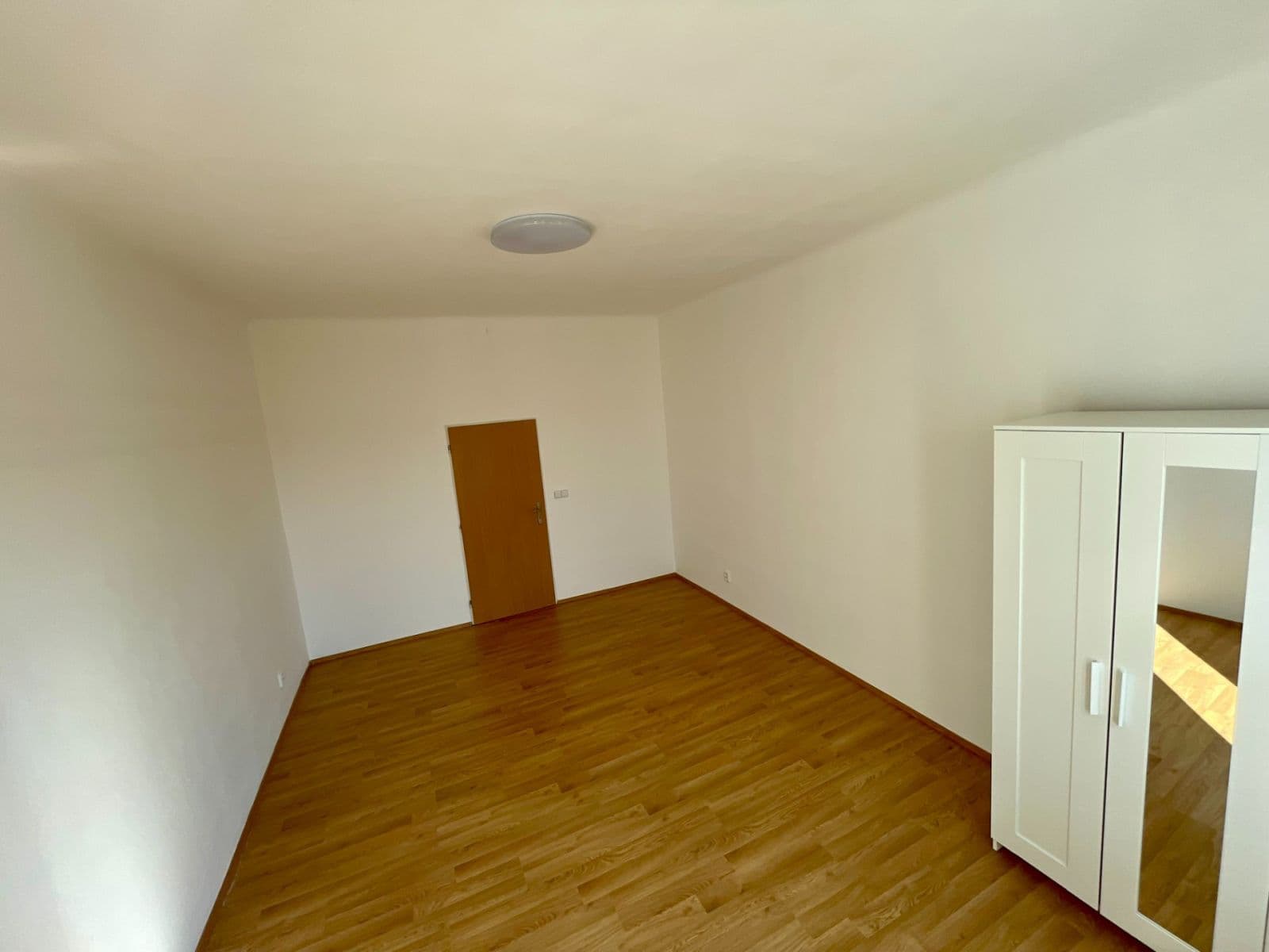 Pronájem bytu 1+1 37 m², Kuklenská, Brno, Jihomoravský kraj Pronájem bytu 1+1 37 m², Kuklenská, Brno, Jihomoravský kraj