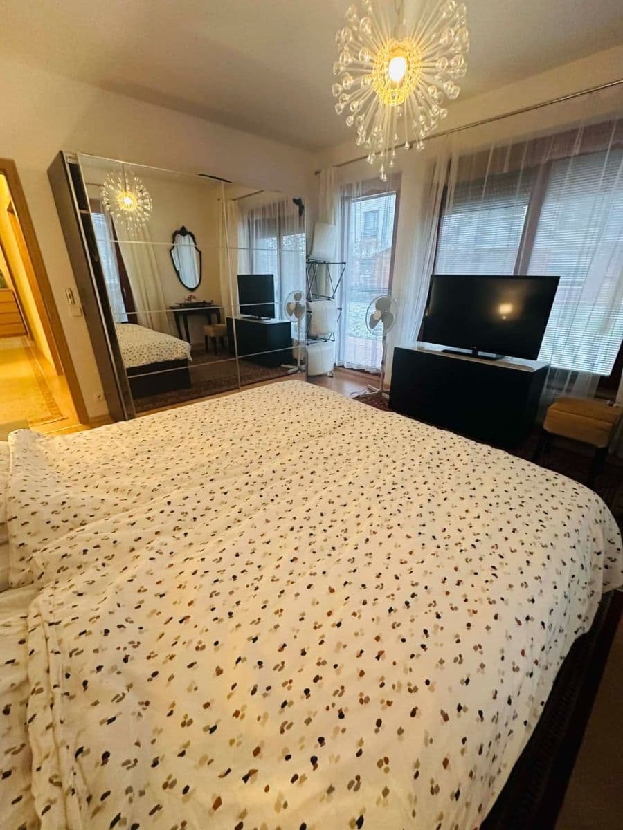 Pronájem bytu 4+kk 100 m², Jana Přibíka, Praha, Praha Pronájem bytu 4+kk 100 m², Jana Přibíka, Praha, Praha