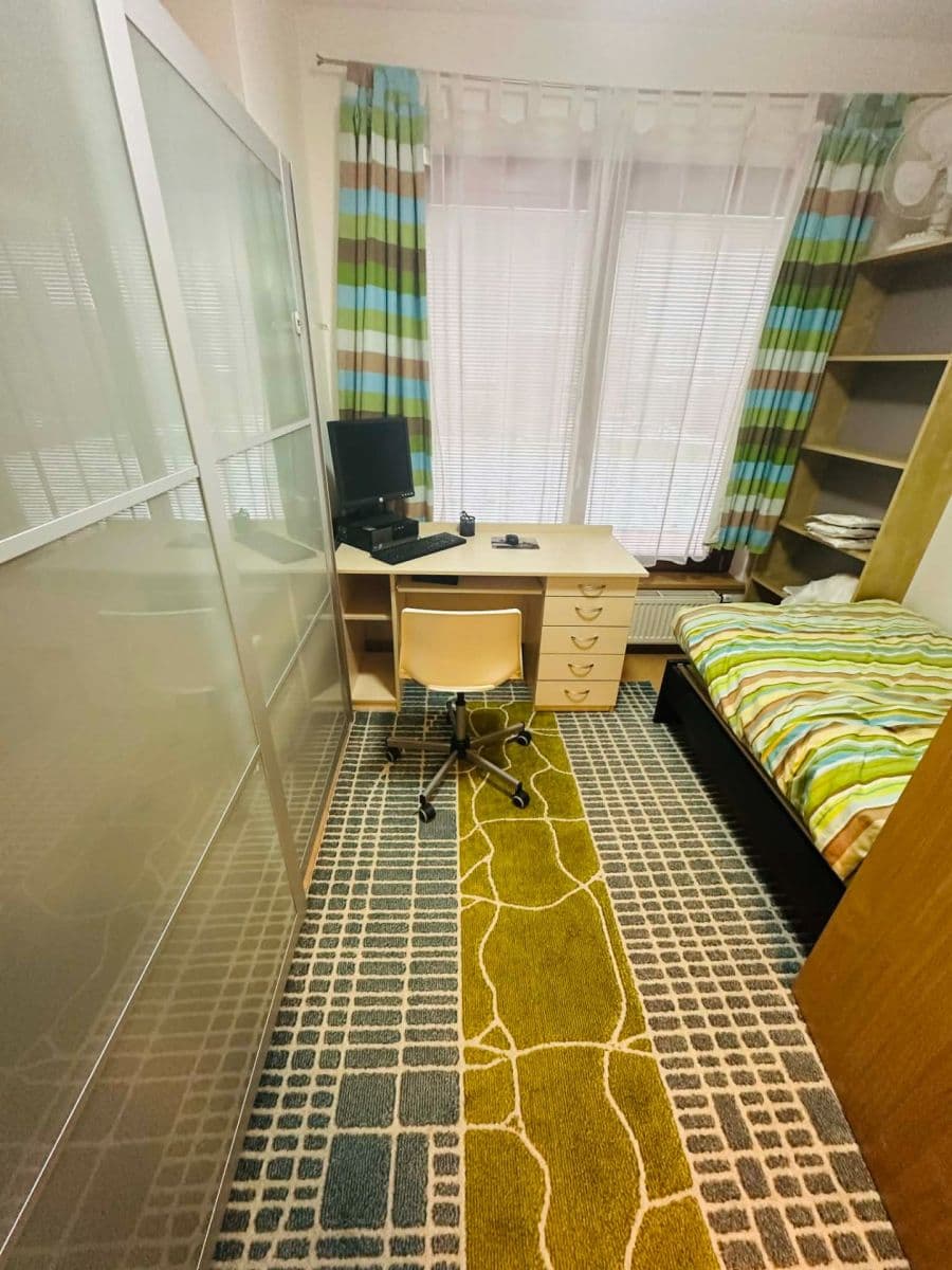 Pronájem bytu 4+kk 100 m², Jana Přibíka, Praha, Praha Pronájem bytu 4+kk 100 m², Jana Přibíka, Praha, Praha