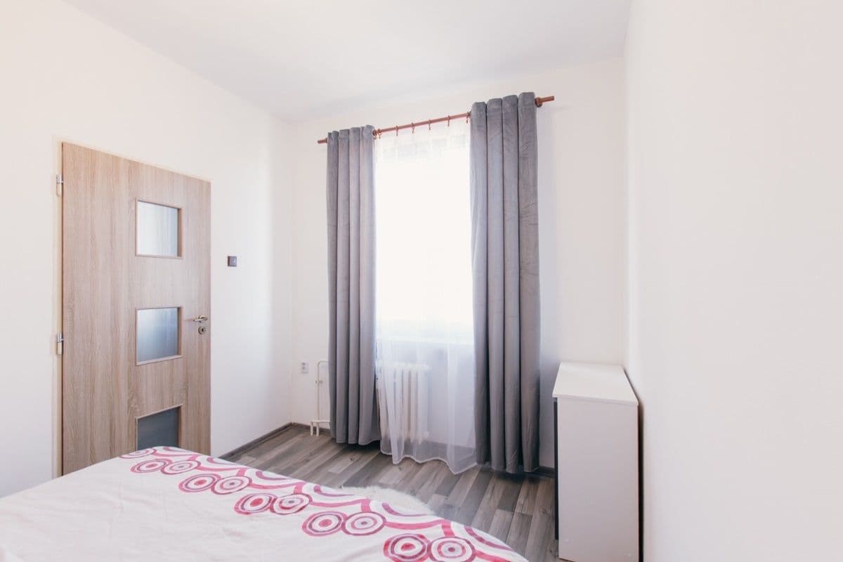 Prodej bytu 3+1 64 m², Hlavní, Aš, Karlovarský kraj Prodej bytu 3+1 64 m², Hlavní, Aš, Karlovarský kraj
