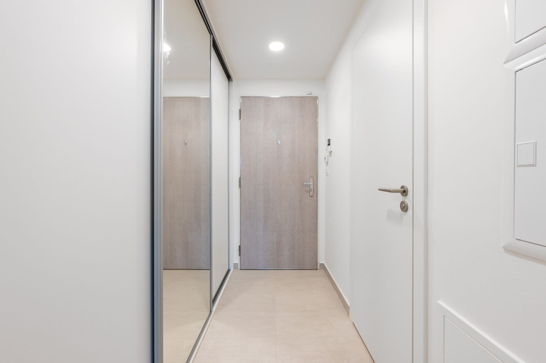 Pronájem bytu 1+kk 35 m², Poděbradská, Praha, Praha Pronájem bytu 1+kk 35 m², Poděbradská, Praha, Praha