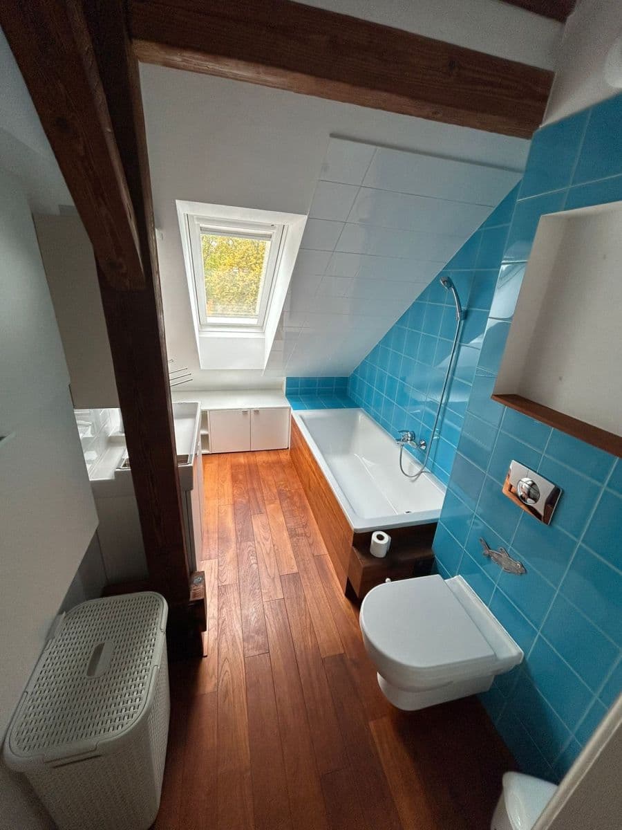 Pronájem domu 162 m², pozemek 150 m², Jiráskovo nábř., Písek, Jihočeský kraj Pronájem domu 162 m², pozemek 150 m², Jiráskovo nábř., Písek, Jihočeský kraj