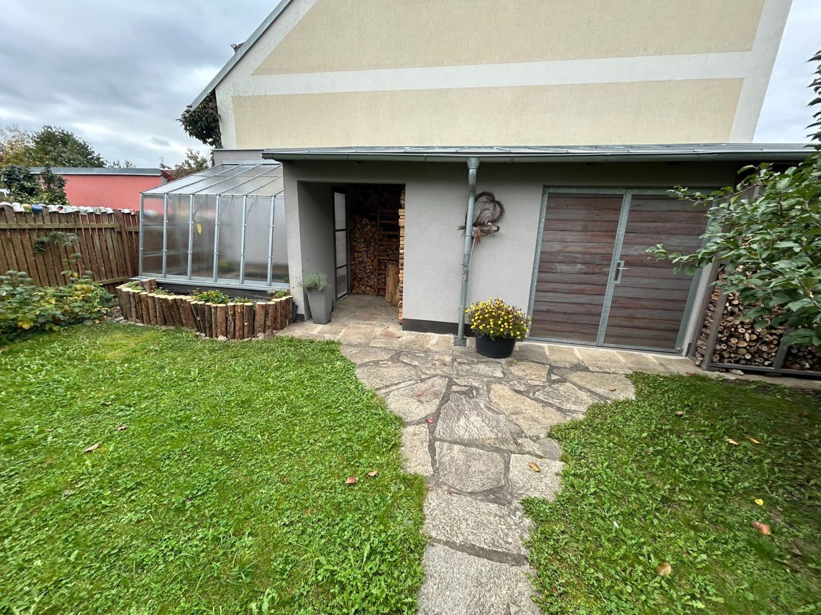 Pronájem domu 162 m², pozemek 150 m², Jiráskovo nábř., Písek, Jihočeský kraj Pronájem domu 162 m², pozemek 150 m², Jiráskovo nábř., Písek, Jihočeský kraj