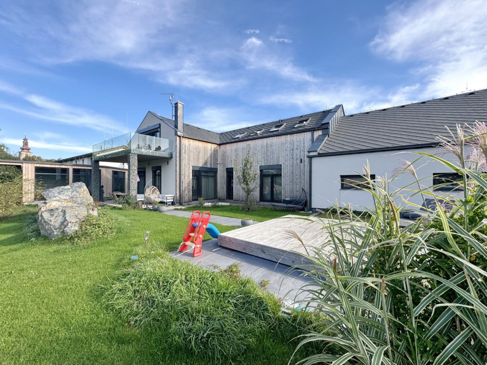 Prodej domu 411 m², pozemek 948 m², Na Obci, Hostouň, Středočeský kraj Prodej domu 411 m², pozemek 948 m², Na Obci, Hostouň, Středočeský kraj