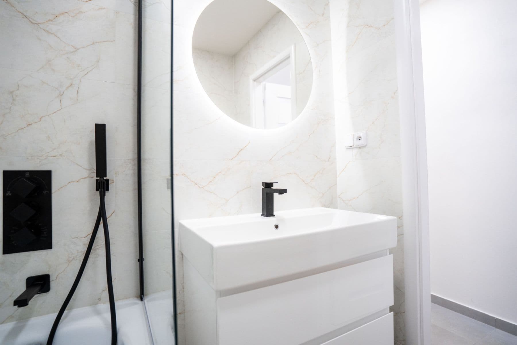 Prodej bytu 3+1 86 m², Janského, Praha, Praha Prodej bytu 3+1 86 m², Janského, Praha, Praha