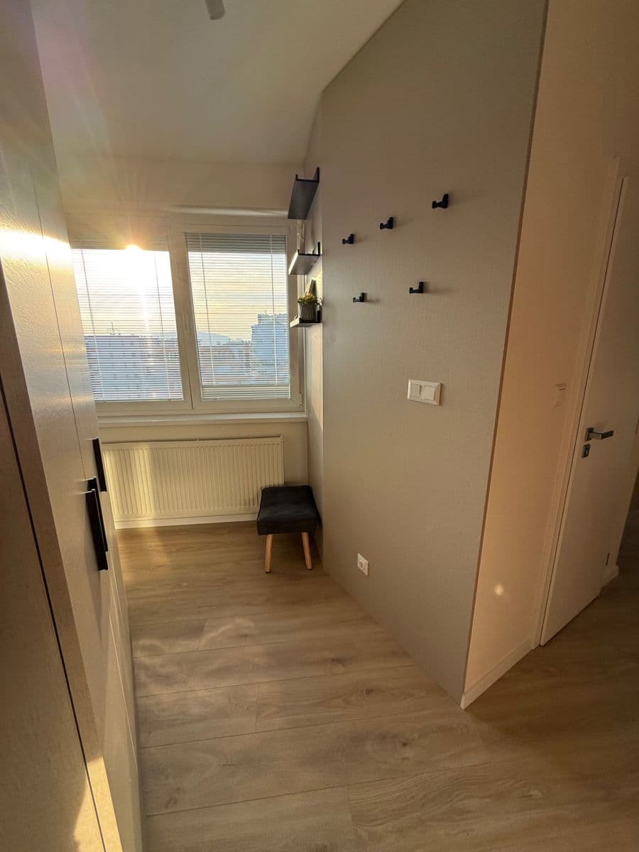Pronájem bytu 2+1 58 m², Hany Meličkovej, Karlova Ves, Bratislavský kraj Pronájem bytu 2+1 58 m², Hany Meličkovej, Karlova Ves, Bratislavský kraj