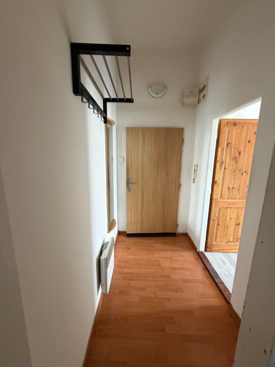 Pronájem bytu 1+kk 34 m², Ocelářská, Praha, Praha Pronájem bytu 1+kk 34 m², Ocelářská, Praha, Praha