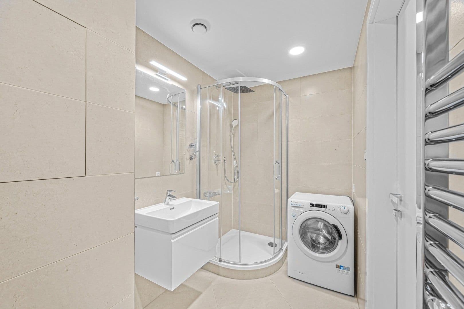 Pronájem bytu 1+kk 30 m², Malešická, Praha, Praha Pronájem bytu 1+kk 30 m², Malešická, Praha, Praha