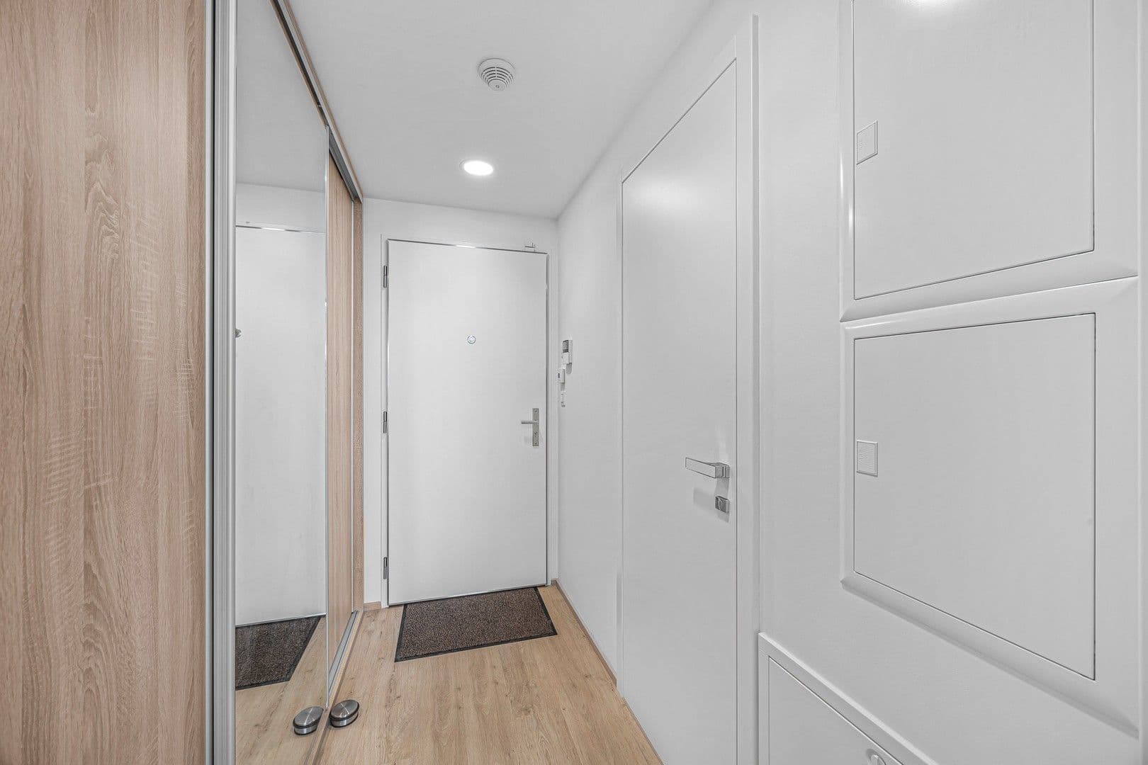 Pronájem bytu 1+kk 30 m², Malešická, Praha, Praha Pronájem bytu 1+kk 30 m², Malešická, Praha, Praha