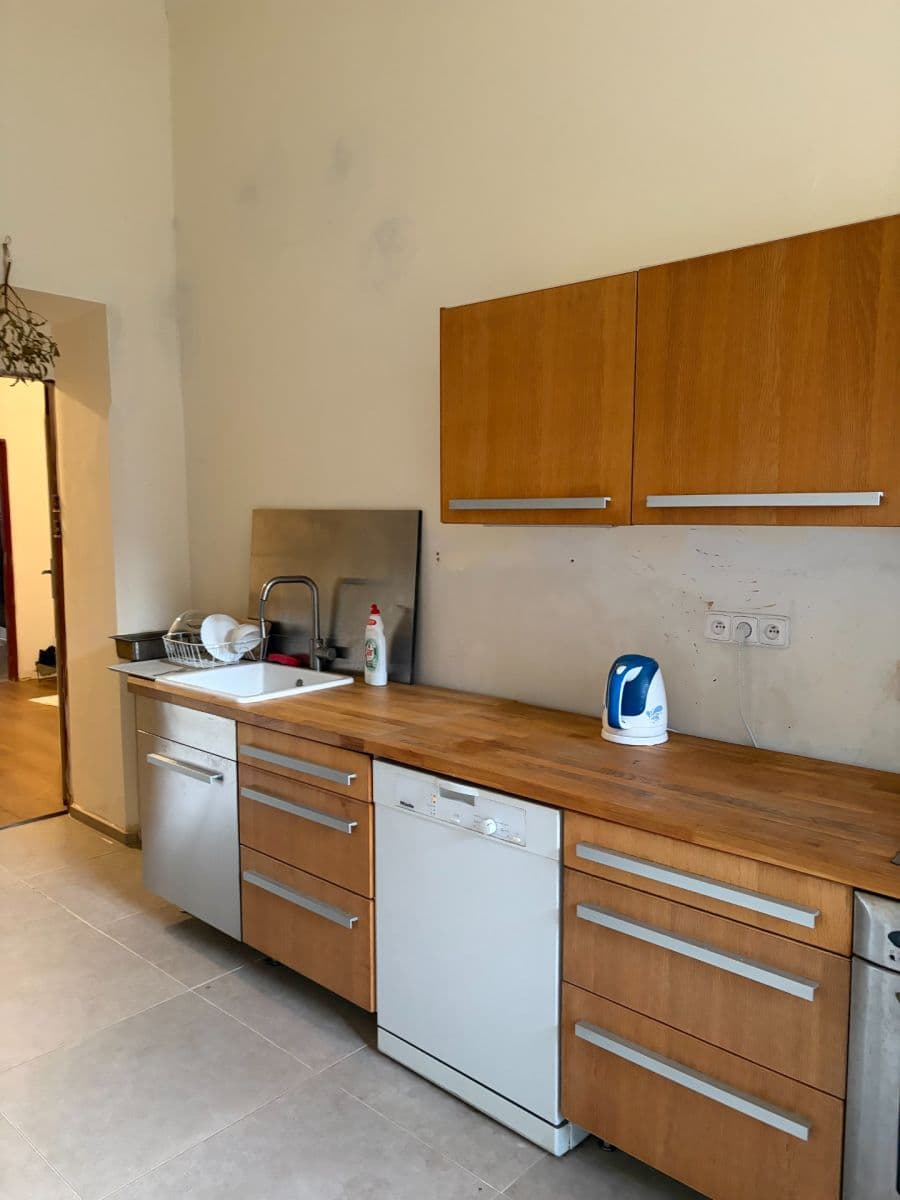 Pronájem bytu 3+1 88 m², Fričova, Praha, Praha Pronájem bytu 3+1 88 m², Fričova, Praha, Praha