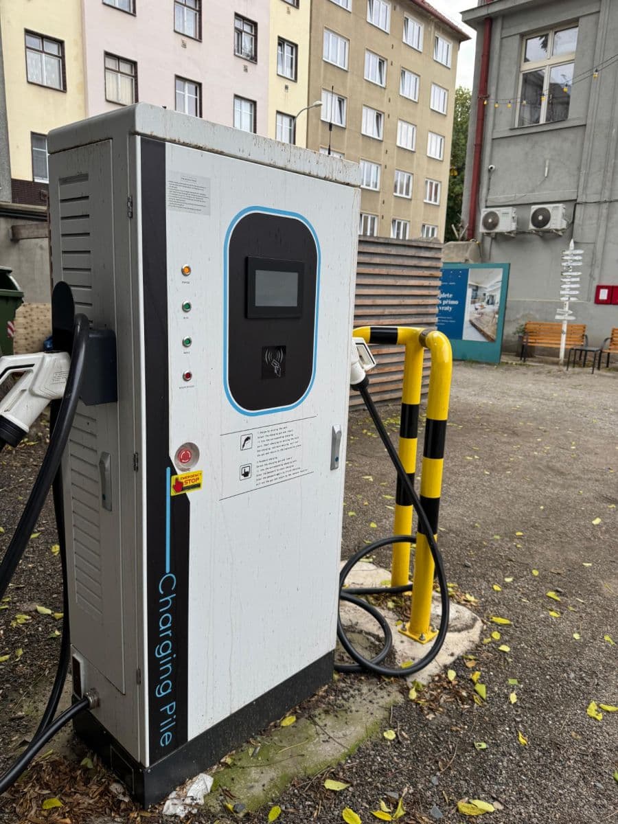 Pronájem kanceláře 151 m², Přístavní, Praha, Praha Pronájem kanceláře 151 m², Přístavní, Praha, Praha