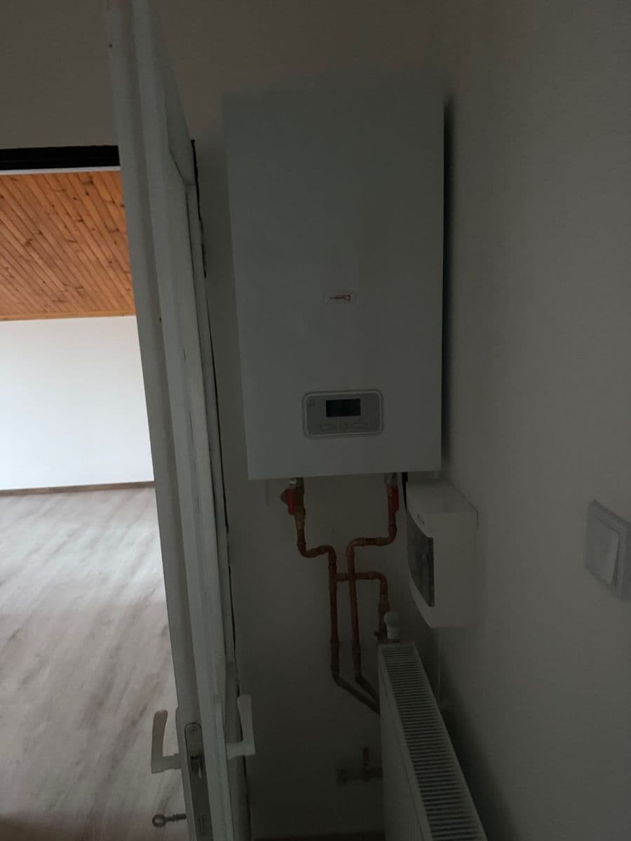 Pronájem bytu 2+1 80 m², U Parku, Svojetice, Středočeský kraj Pronájem bytu 2+1 80 m², U Parku, Svojetice, Středočeský kraj