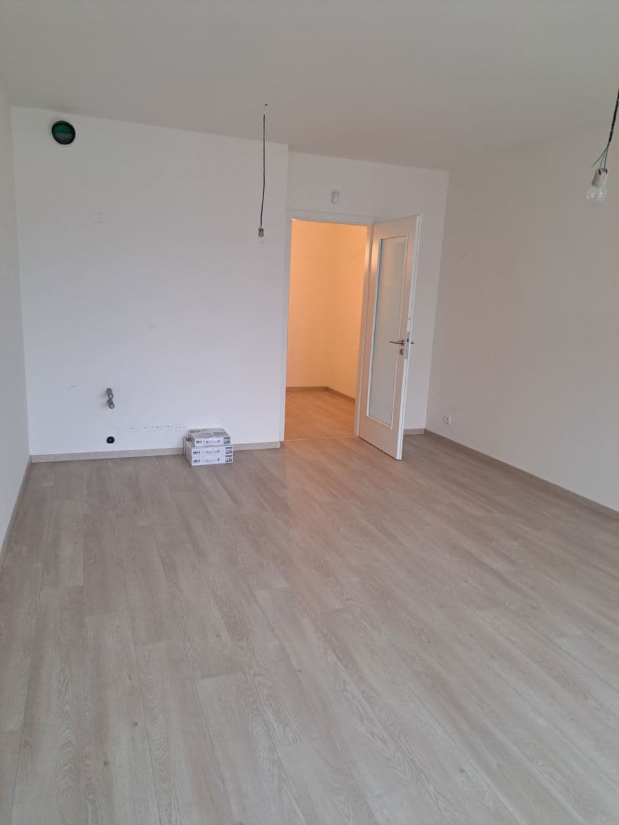 Pronájem bytu 1+kk 35 m², Bukačova, Praha, Praha Pronájem bytu 1+kk 35 m², Bukačova, Praha, Praha