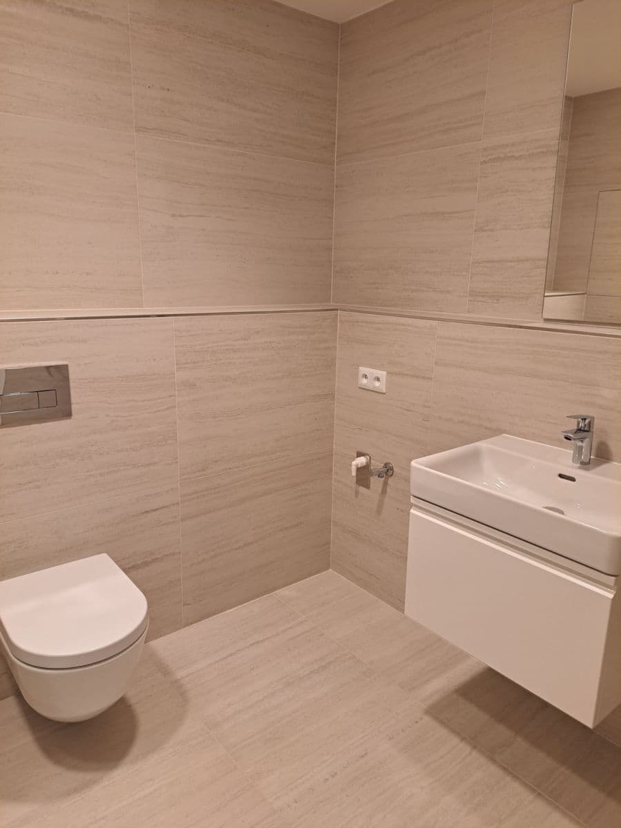Pronájem bytu 1+kk 35 m², Bukačova, Praha, Praha Pronájem bytu 1+kk 35 m², Bukačova, Praha, Praha