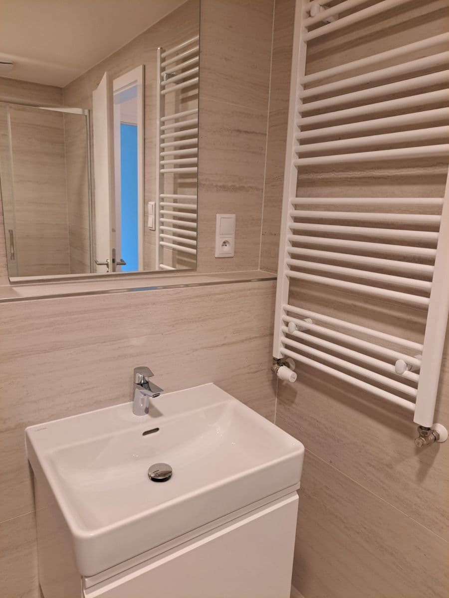 Pronájem bytu 1+kk 35 m², Bukačova, Praha, Praha Pronájem bytu 1+kk 35 m², Bukačova, Praha, Praha