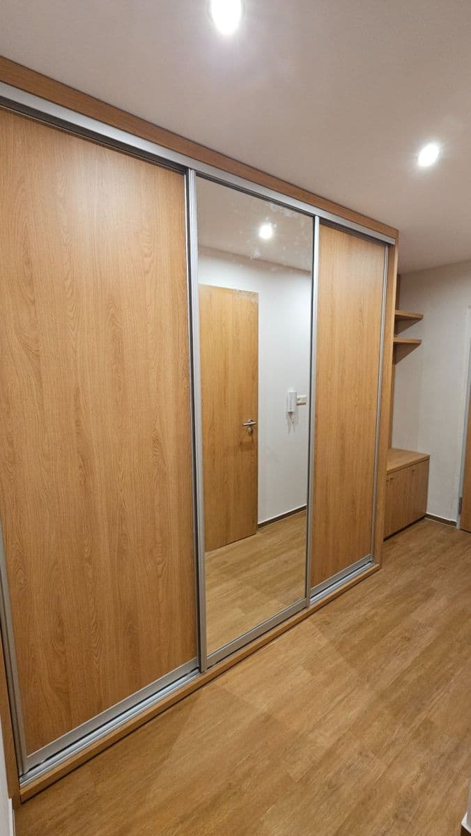 Pronájem bytu 2+kk 45 m², Bellušova, Praha, Praha Pronájem bytu 2+kk 45 m², Bellušova, Praha, Praha