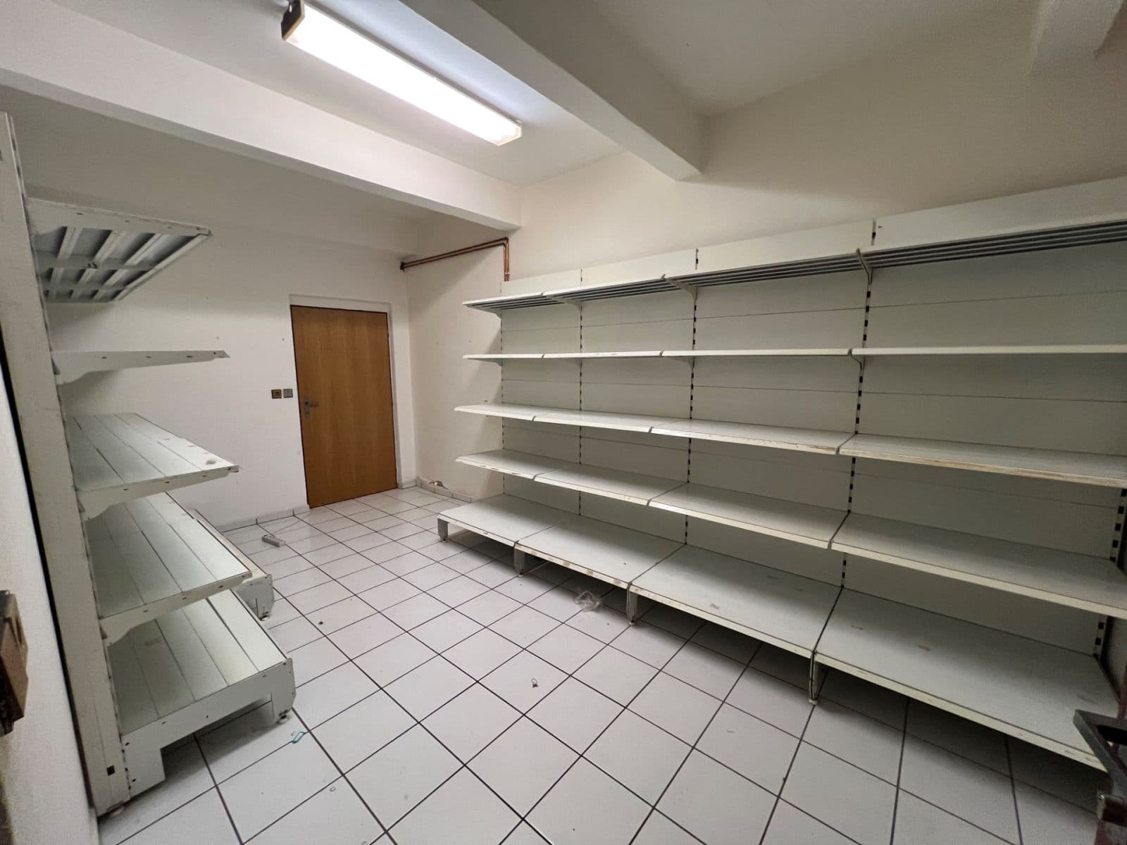 Pronájem nebytového prostoru 299 m², Radlas, Brno, Jihomoravský kraj Pronájem nebytového prostoru 299 m², Radlas, Brno, Jihomoravský kraj