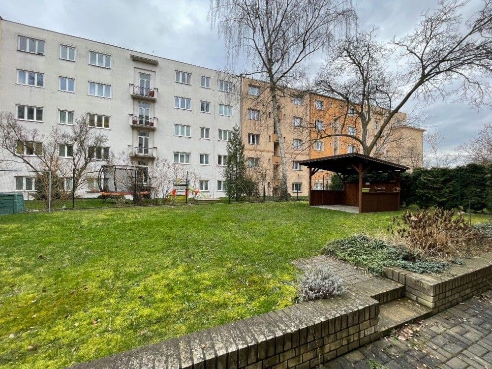 Pronájem bytu 2+1 65 m², Pelhřimovská, Praha, Praha Pronájem bytu 2+1 65 m², Pelhřimovská, Praha, Praha