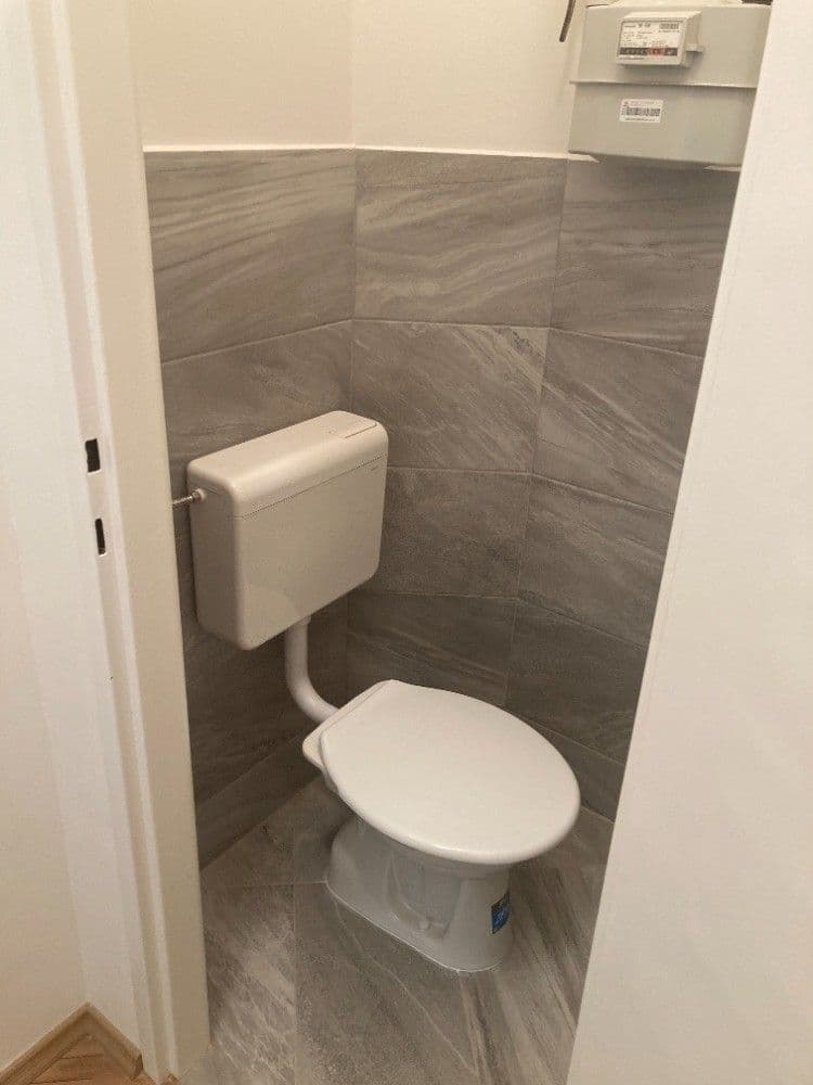 Pronájem bytu 2+1 65 m², Pelhřimovská, Praha, Praha Pronájem bytu 2+1 65 m², Pelhřimovská, Praha, Praha