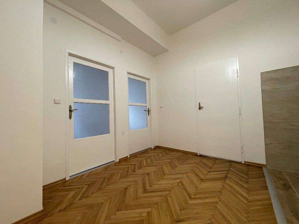 Pronájem bytu 2+1 65 m², Pelhřimovská, Praha, Praha Pronájem bytu 2+1 65 m², Pelhřimovská, Praha, Praha