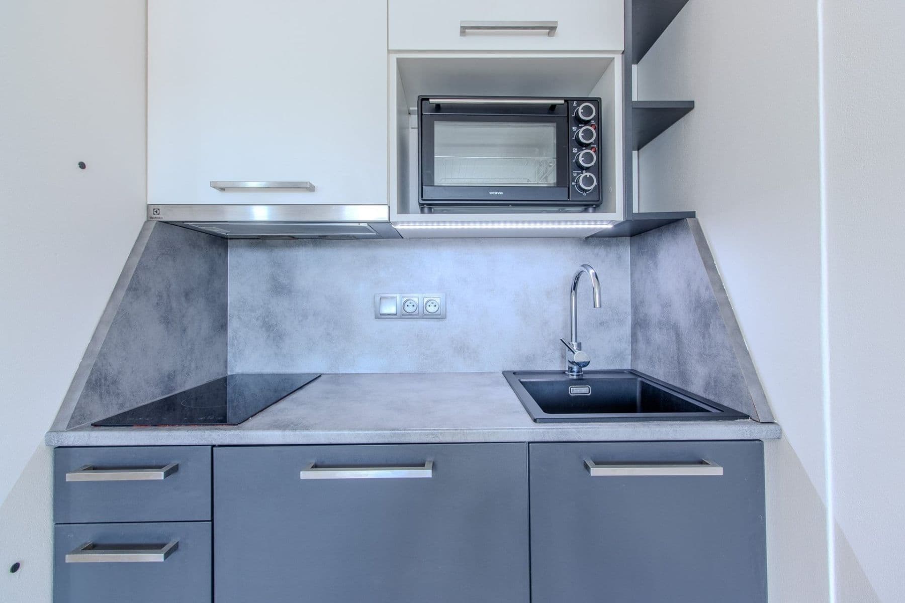 Pronájem bytu 1+kk 23 m², Peroutkova, Praha, Praha Pronájem bytu 1+kk 23 m², Peroutkova, Praha, Praha