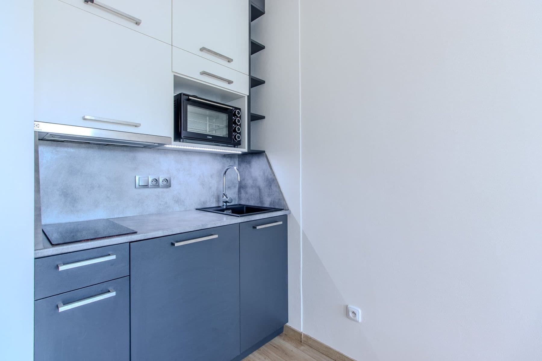 Pronájem bytu 1+kk 23 m², Peroutkova, Praha, Praha Pronájem bytu 1+kk 23 m², Peroutkova, Praha, Praha