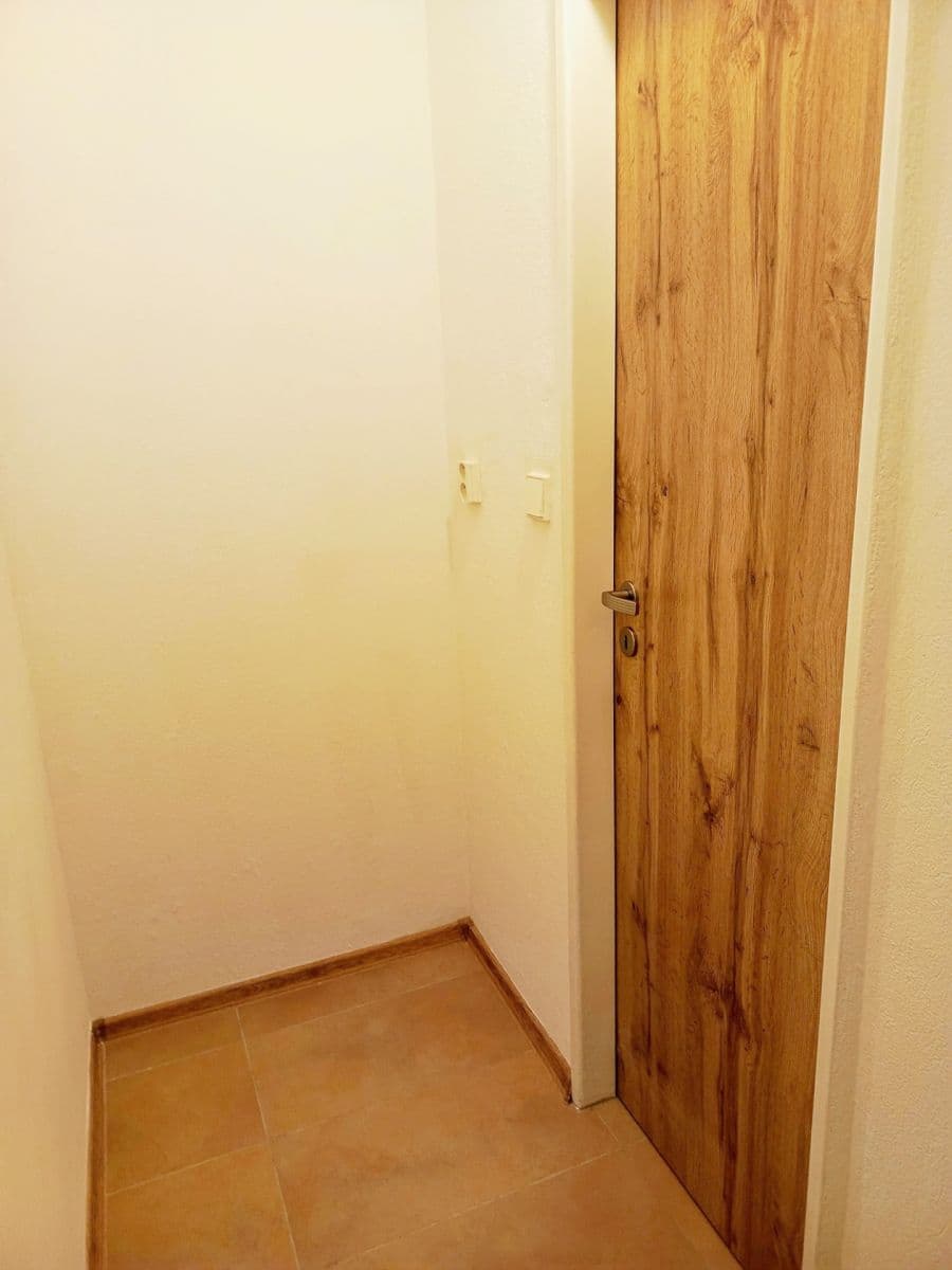 Prodej bytu 2+kk 40 m², Makovského, Praha, Praha Prodej bytu 2+kk 40 m², Makovského, Praha, Praha