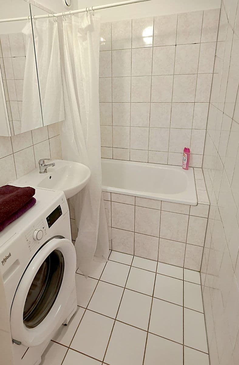 Prodej bytu 2+kk 40 m², Makovského, Praha, Praha Prodej bytu 2+kk 40 m², Makovského, Praha, Praha