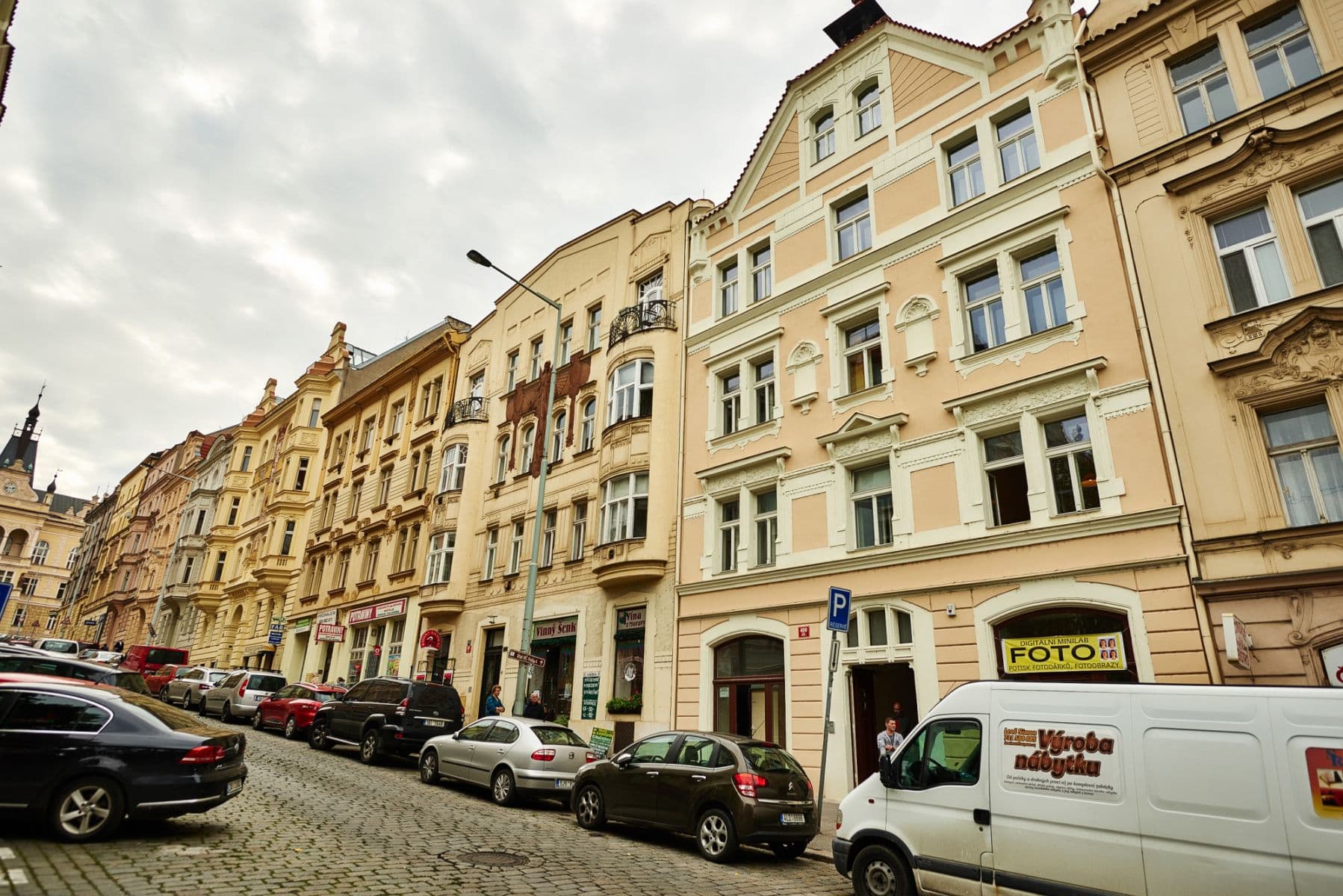 Pronájem bytu 52 m², náměstí Bratří Synků, Praha, Praha Pronájem bytu 52 m², náměstí Bratří Synků, Praha, Praha