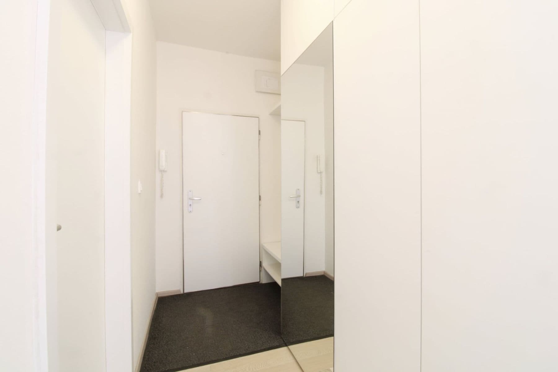 Pronájem bytu 3+kk 73 m², Dubečská, Praha, Praha Pronájem bytu 3+kk 73 m², Dubečská, Praha, Praha