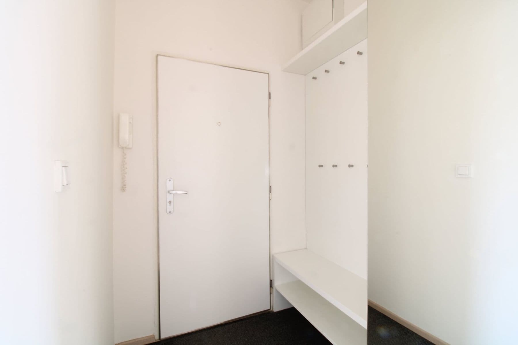 Pronájem bytu 3+kk 73 m², Dubečská, Praha, Praha Pronájem bytu 3+kk 73 m², Dubečská, Praha, Praha