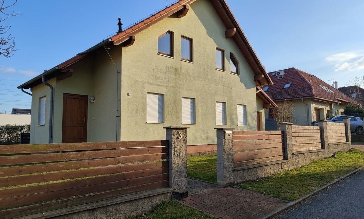 Prodej domu 180 m², pozemek 569 m², Prosincová, Praha, Praha Prodej domu 180 m², pozemek 569 m², Prosincová, Praha, Praha
