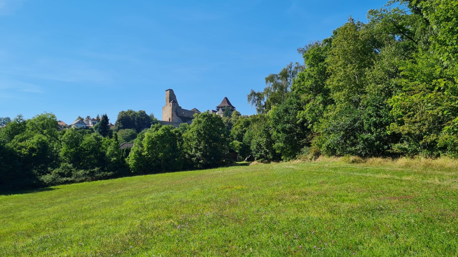 Prodej pozemku 1.200 m², Lipnice nad Sázavou, Kraj Vysočina Prodej pozemku 1.200 m², Lipnice nad Sázavou, Kraj Vysočina