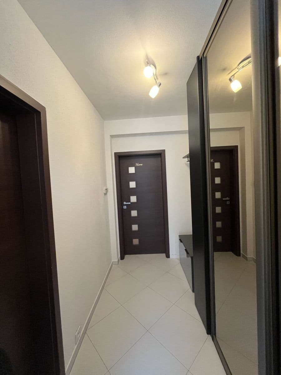 Prodej bytu 4+1 79 m², Jazerná, Rovinka, Bratislavský kraj Prodej bytu 4+1 79 m², Jazerná, Rovinka, Bratislavský kraj