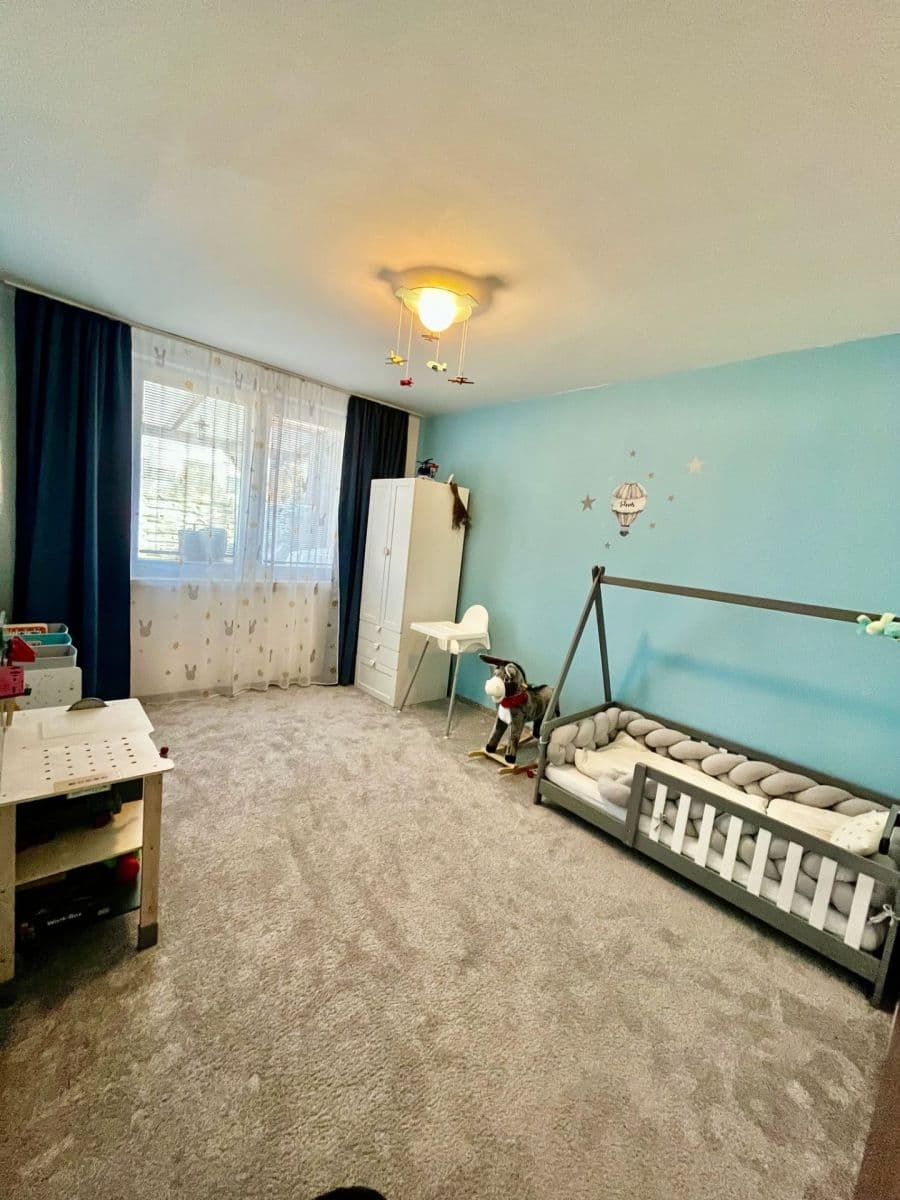 Prodej bytu 4+1 79 m², Jazerná, Rovinka, Bratislavský kraj Prodej bytu 4+1 79 m², Jazerná, Rovinka, Bratislavský kraj