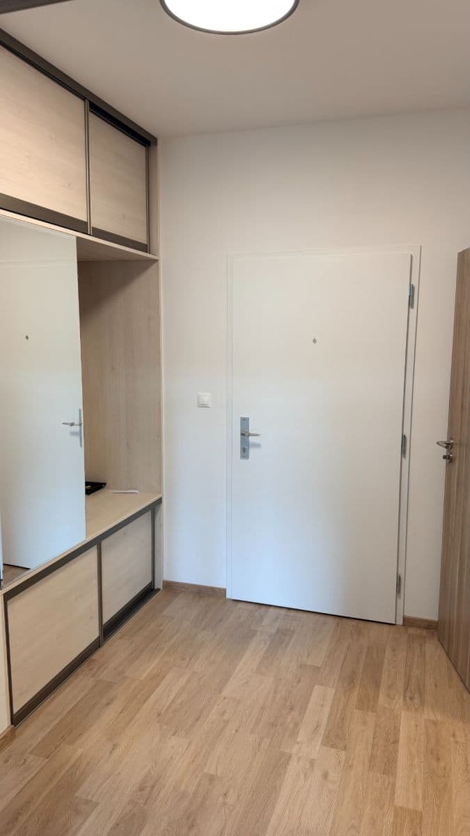 Pronájem bytu 2+kk 58 m², Galvaniho, Ružinov, Bratislavský kraj Pronájem bytu 2+kk 58 m², Galvaniho, Ružinov, Bratislavský kraj