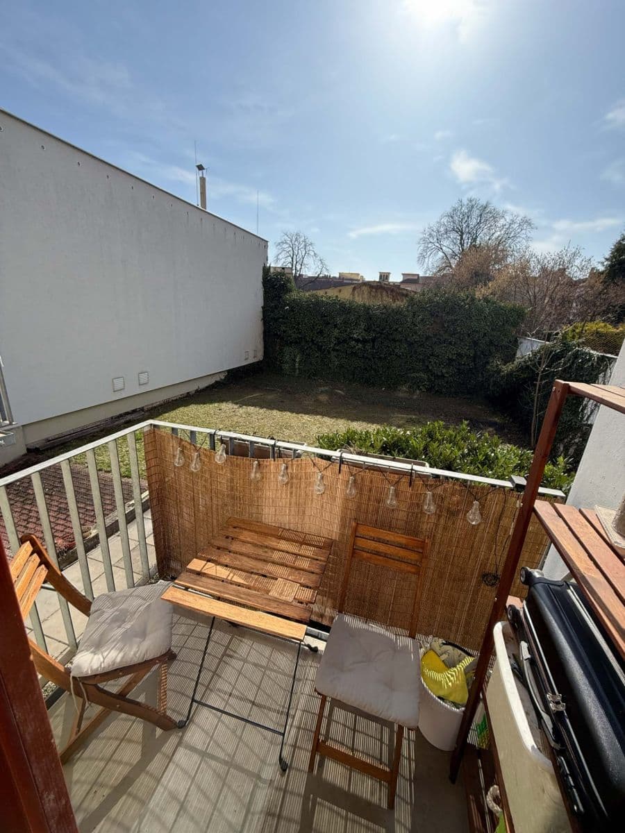 Pronájem bytu 1+1 35 m², Jana Uhra, Brno, Jihomoravský kraj Pronájem bytu 1+1 35 m², Jana Uhra, Brno, Jihomoravský kraj