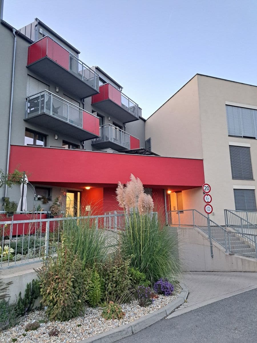 Pronájem bytu 2+kk 52 m², Na Výšině, Říčany, Středočeský kraj Pronájem bytu 2+kk 52 m², Na Výšině, Říčany, Středočeský kraj