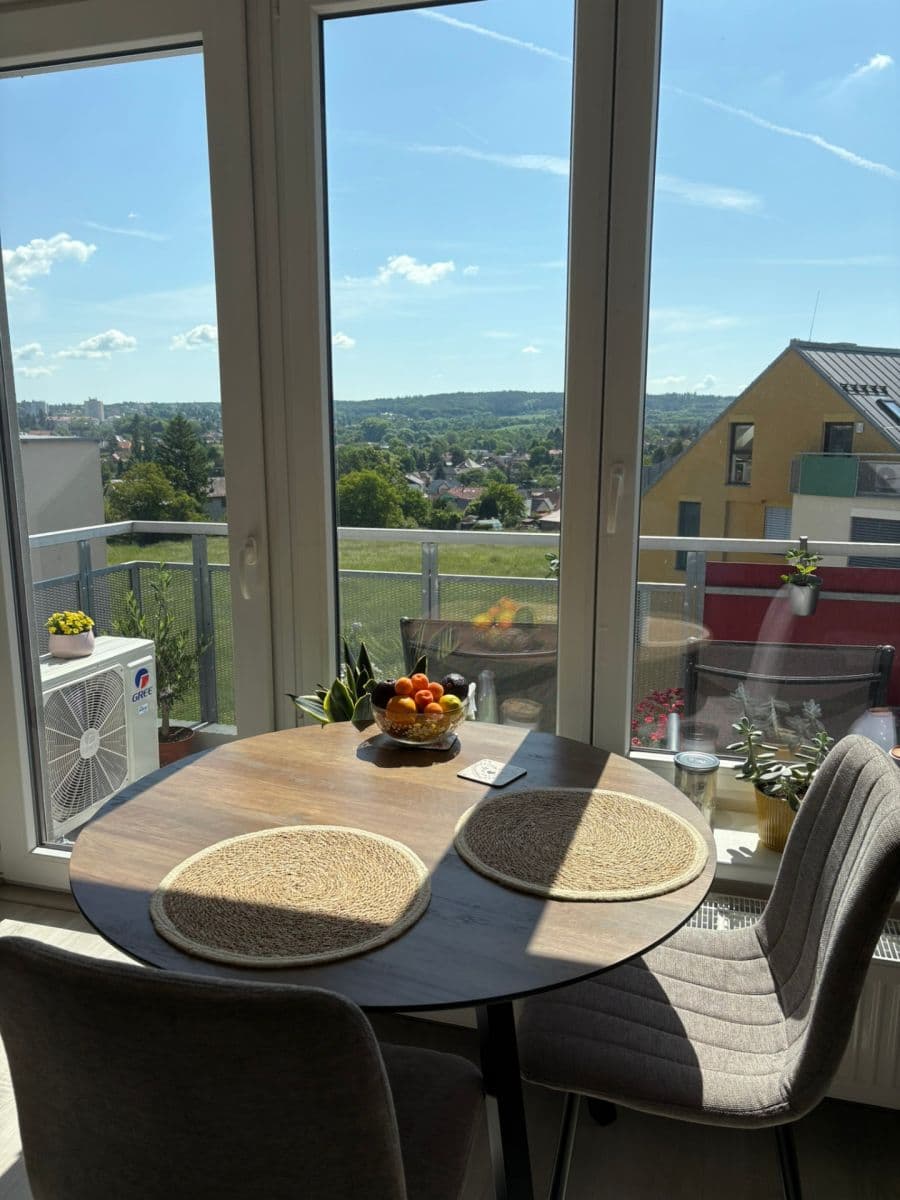 Pronájem bytu 2+kk 52 m², Na Výšině, Říčany, Středočeský kraj Pronájem bytu 2+kk 52 m², Na Výšině, Říčany, Středočeský kraj