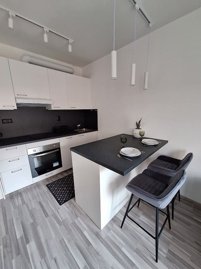 Pronájem bytu 2+kk 54 m², Huppnerova, Praha, Praha Pronájem bytu 2+kk 54 m², Huppnerova, Praha, Praha