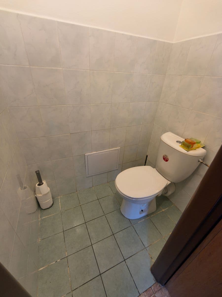 Prodej bytu 3+kk 86 m², Kaštanová, Milovice, Středočeský kraj Prodej bytu 3+kk 86 m², Kaštanová, Milovice, Středočeský kraj