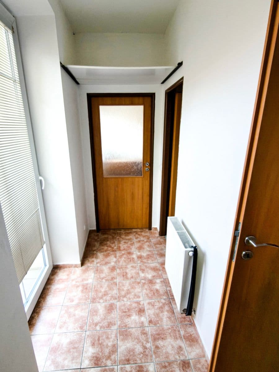 Prodej bytu 3+kk 86 m², Kaštanová, Milovice, Středočeský kraj Prodej bytu 3+kk 86 m², Kaštanová, Milovice, Středočeský kraj