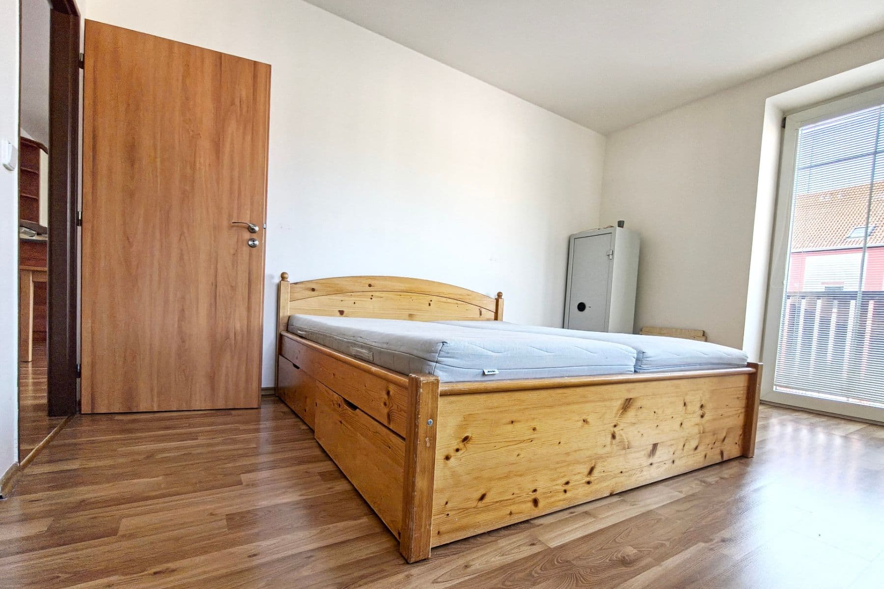 Prodej bytu 3+kk 86 m², Kaštanová, Milovice, Středočeský kraj Prodej bytu 3+kk 86 m², Kaštanová, Milovice, Středočeský kraj
